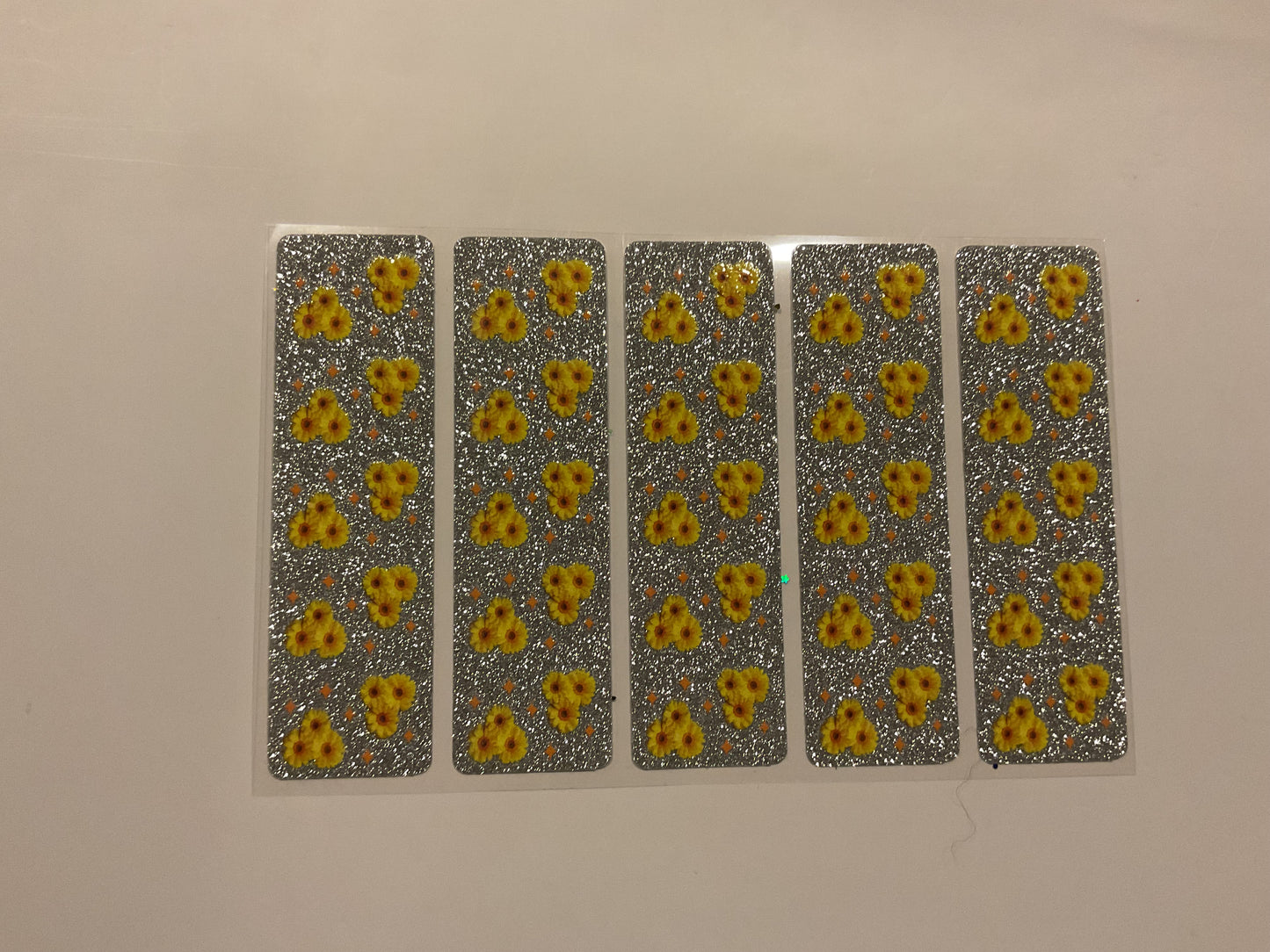 Flower Pen Wrap (One wrap includes pen)